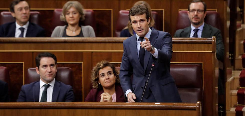 Casado reclama que Bruselas aplique el mismo baremo a Sánchez que a Rajoy