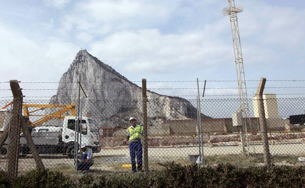 Gibraltar preparará el 'Brexit' abrupto a partir de enero