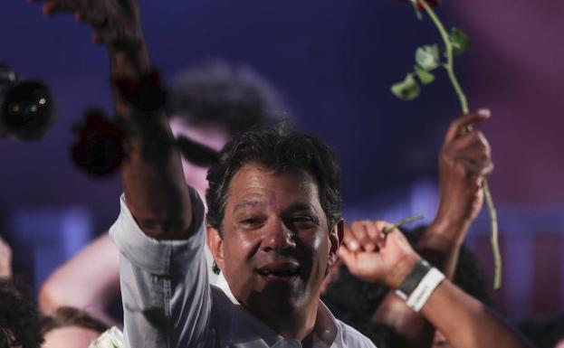 Haddad sigue buscando votos mientras que Bolsonaro ya discute de su Gobierno