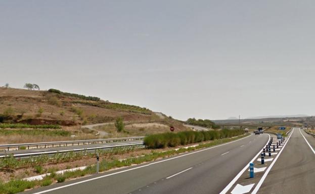 Herida una mujer en una colisión entre dos coches en la A-12 a la altura de Ventosa