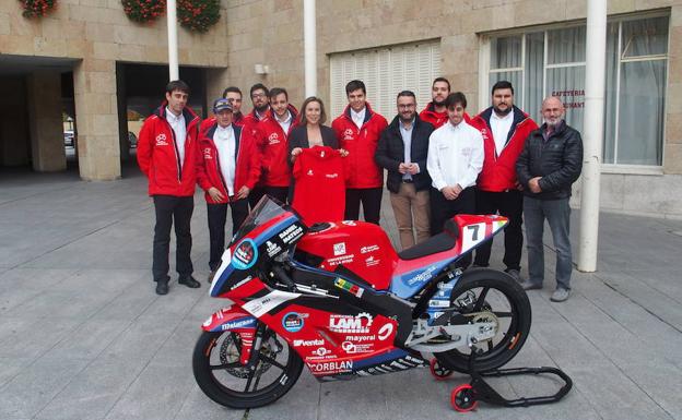 Gamarra elogia el talento de los jóvenes del equipo Motostudent de la UR