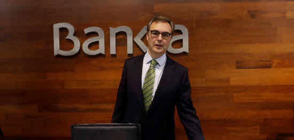 Bankia esperará a ver qué hace el resto de bancos con los tipos si tienen que pagar el impuesto de las hipotecas