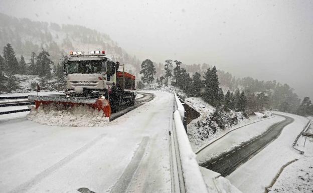 El Plan de Vialidad Invernal de este año incluye 100 personas y 26 vehículos