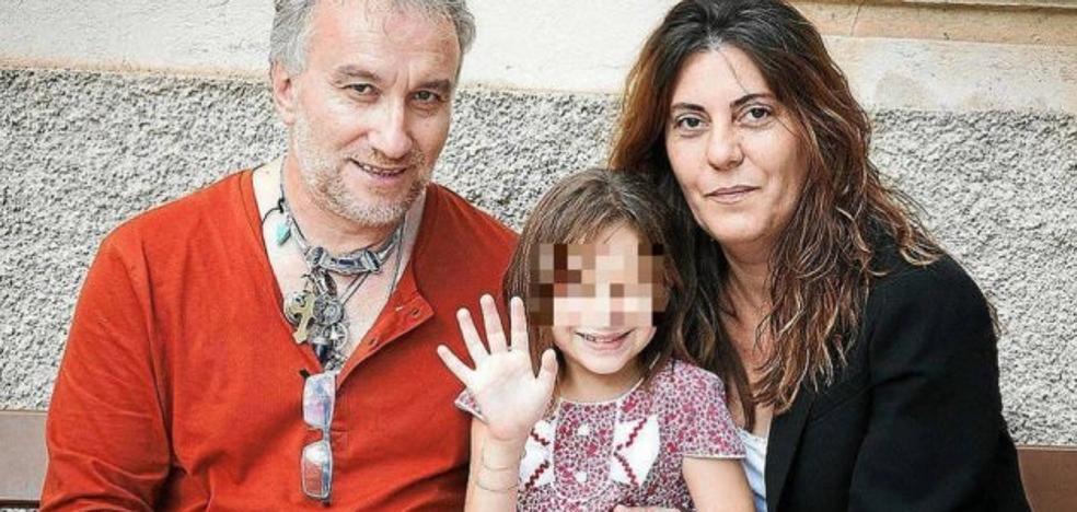 Los padres de Nadia, condenados a 5 y 3 años por estafa