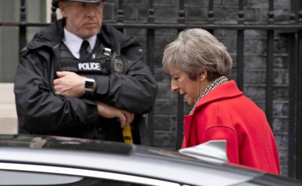 May ratifica que Reino Unido dejará la UE a partir de marzo con «plena integridad»