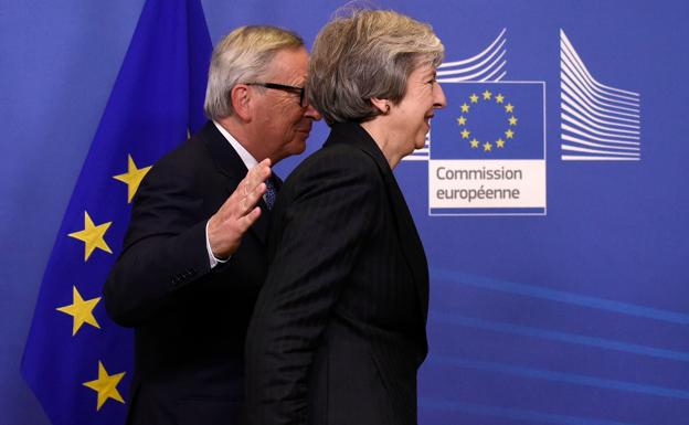 May y Juncker apurarán hasta el final