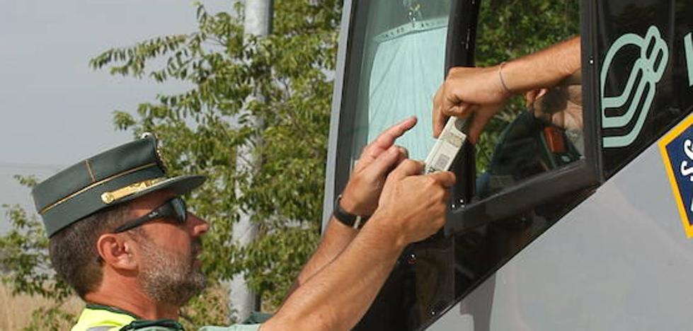 La DGT, a favor de la tolerancia cero en alcohol para los conductores de autobús