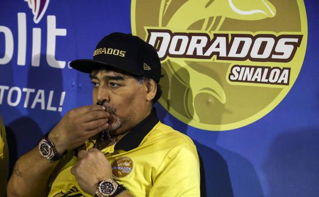 Maradona llama «hijo de puta» al presidente de Conmebol por llevar a Madrid la final River-Boca