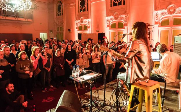 La Bien Querida no se deja querer