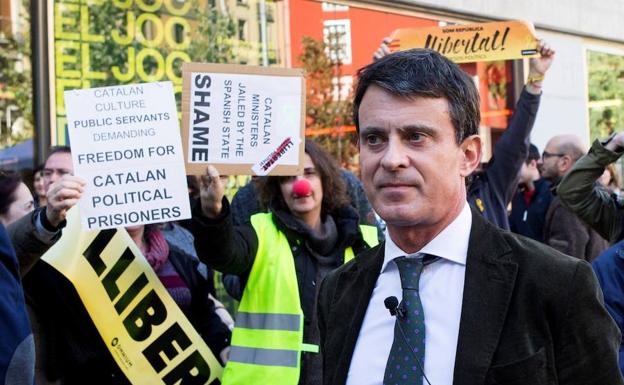 Valls rechaza pactar con Vox en Andalucía porque «no puede haber ningún compromiso» con la extrema derecha»