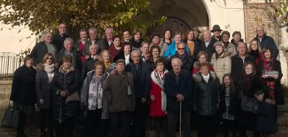 Villarroya homenajea a los mayores