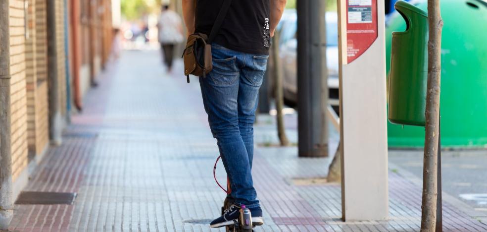 Patines eléctricos en Logroño: el Ayuntamiento impedirá que circulen por las aceras «en semanas»