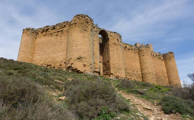Los vecinos piden al Ayuntamiento de San Asensio que compre el castillo de Davalillo