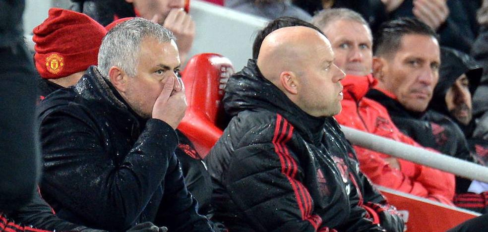 El Manchester United se harta de José Mourinho