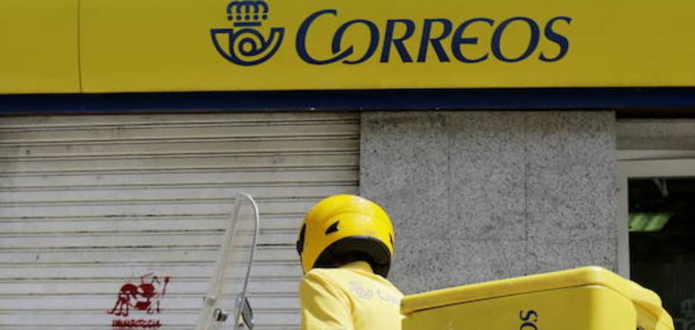 Correos hará fijos a 11.200 empleados y acaba con las huelgas