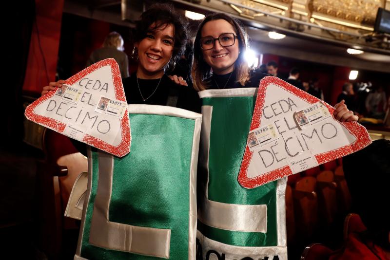 Gran ambiente en el Teatro Real para el Sorteo de Navidad