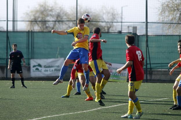 Un empate que mantiene al Alberite en el farolillo rojo