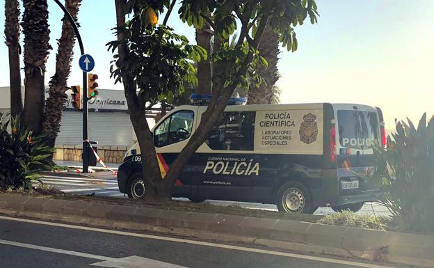 Muere en Málaga tras ser arrojado desde un coche en marcha con varias puñaladas