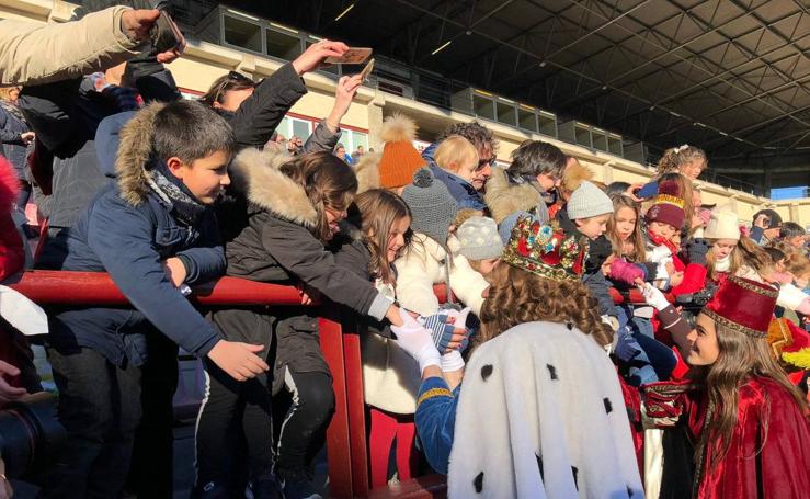 Los Reyes Magos llegan a Las Gaunas