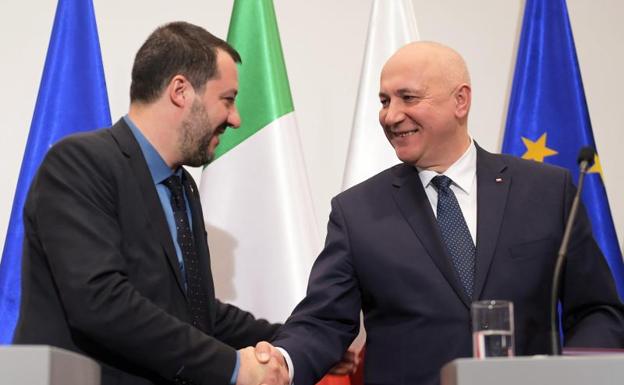 Salvini invita a Polonia a integrar una nueva alianza política en la Eurocámara