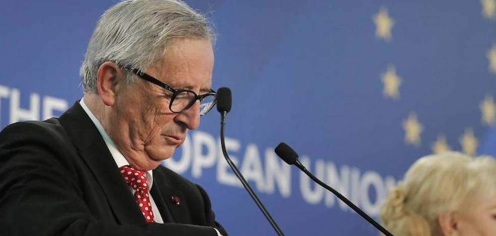 Juncker discute con May nuevas garantías para el 'brexit'