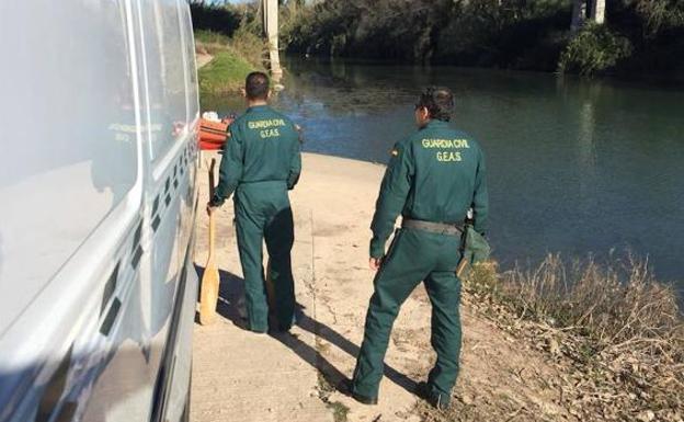 La Guardia Civil halla el cadáver del piragüista desaparecido en el Júcar