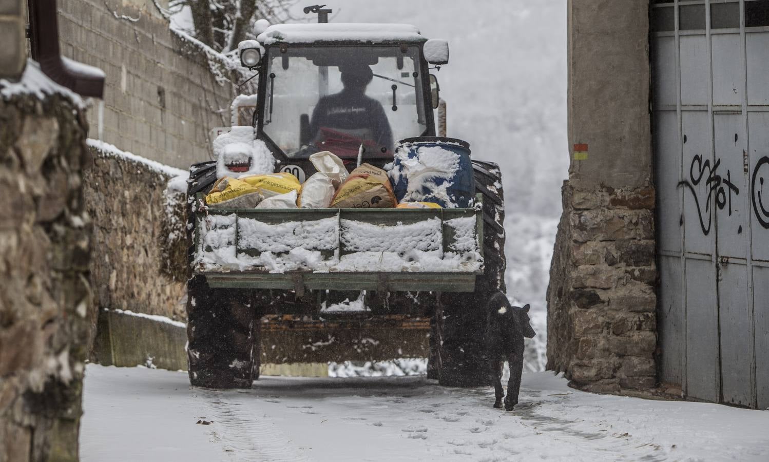 La sierra riojana, cubierta por la nieve