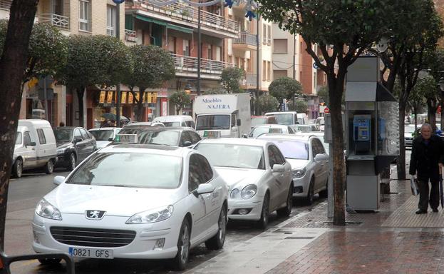 La huelga, una opción no descartada por los taxistas riojanos