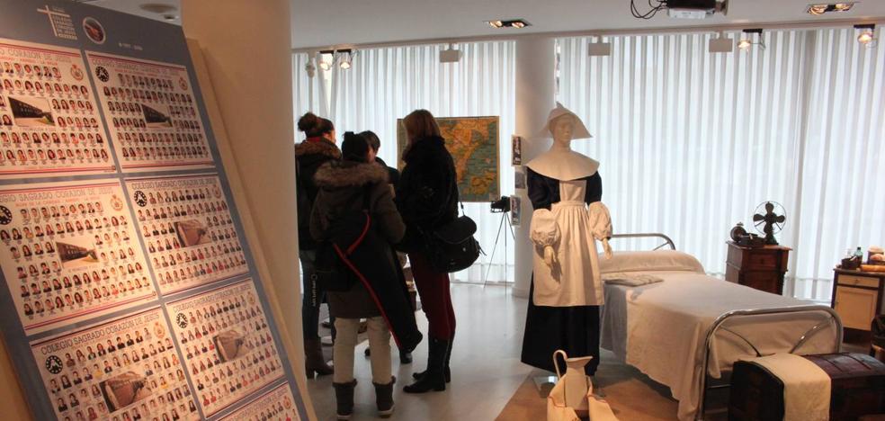 Una exposición recorre los 125 años de labor de las Hijas de la Caridad en Arnedo