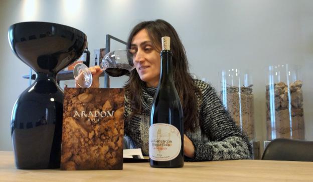 Bodegas Aradón, en el club de catas de lomejordelvinoderioja