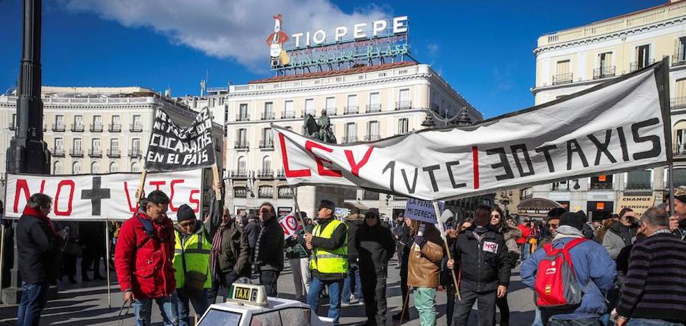 El taxi vota si desconvoca la huelga tras el 'no' de Madrid a su última propuesta