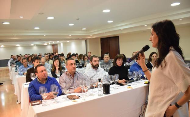 Aradón en el Club de catas: vinos que son razones