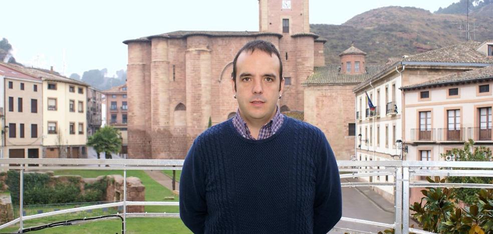 Olarte critica a Mendiola por su moción en el Senado para ubicar un parador en Santa María la Real