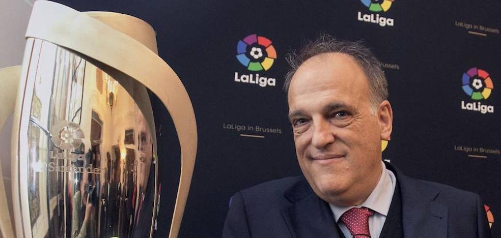 Tebas: «Desde que Florentino abrió la veda, todos opinan demasiado sobre el VAR»