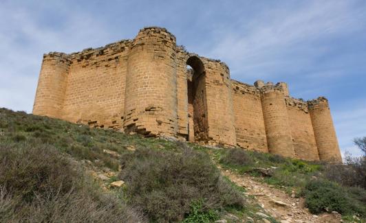 La 'lista roja' del patrimonio suma el viaducto de Ortigosa y el castillo de Davalillo
