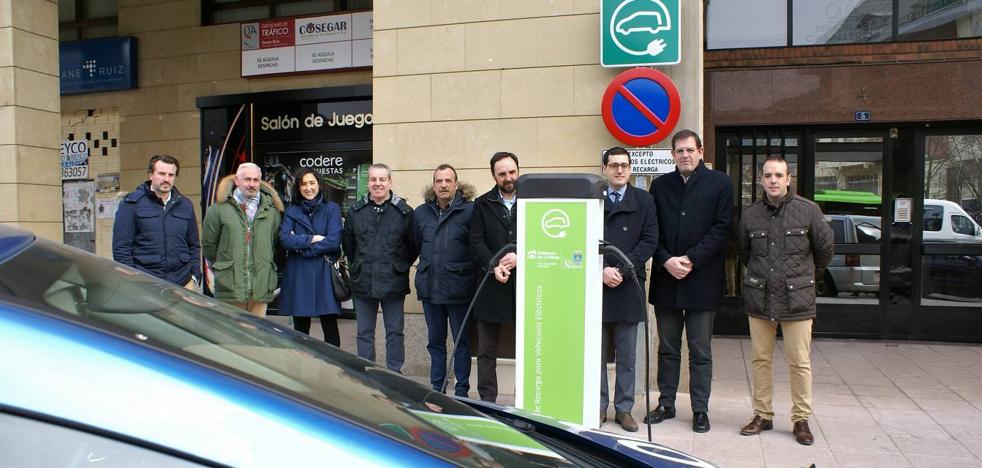 En marcha el punto de recarga para vehículos eléctricos en Nájera