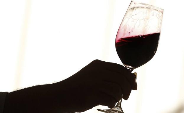 El CIBIR busca una 'superbebida' inspirada en el vino con efectos neuroprotectores
