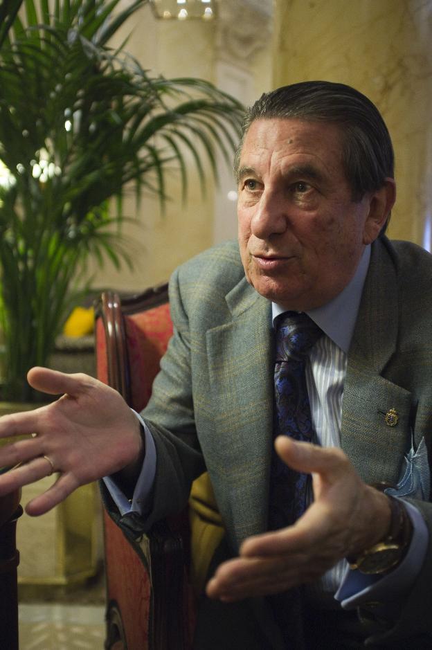 «El 'sanchismo' se ha aliado con quienes quieren desprestigiar la Transición»
