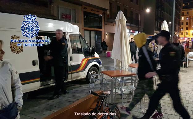 Seis detenidos, cuatro de ellos menores, por la 'okupación' de la vivienda de Saturnino Ulargui