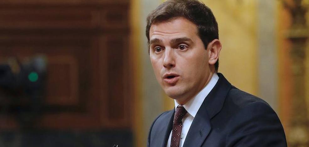 Rivera intenta frenar la caída de Ciudadanos con fichajes de impacto