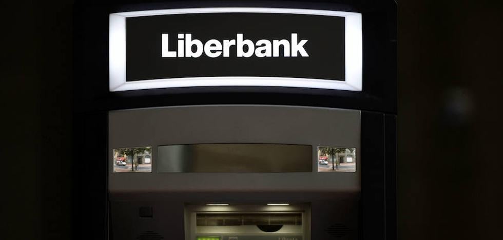 Las fusiones de la banca regional, más cerca tras la operación frustrada de Abanca con Liberbank