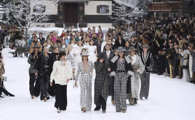 Las últimas voluntades de Karl Lagerfeld suben a la pasarela