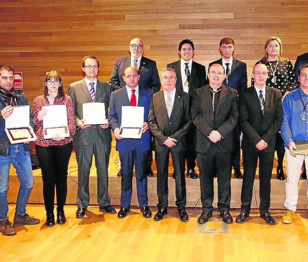 Las cofradías calientan motores