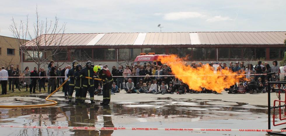 Ceniceros agradece su «esfuerzo y dedicación» a los bomberos del CEIS