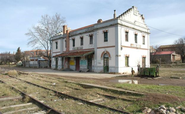 Una plataforma impulsará el desarrollo del tren Soria-Castejón a través de La Rioja