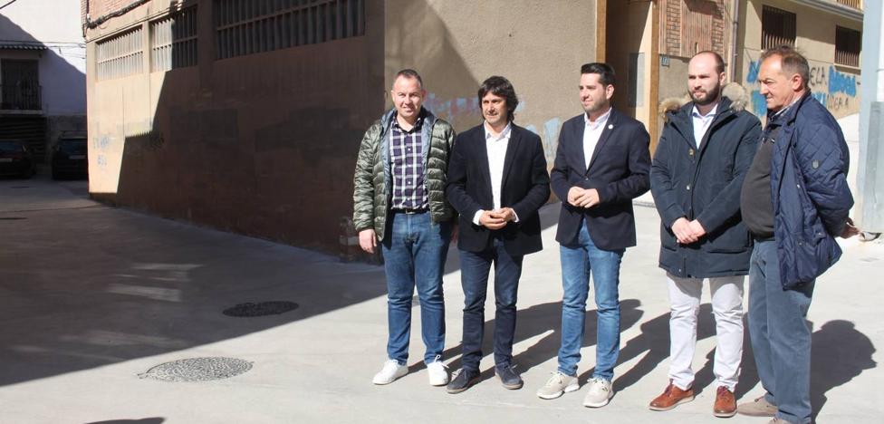 Las calles San Pedro y Frontón de Arnedo se abren al tráfico tras finalizar la renovación de la tubería