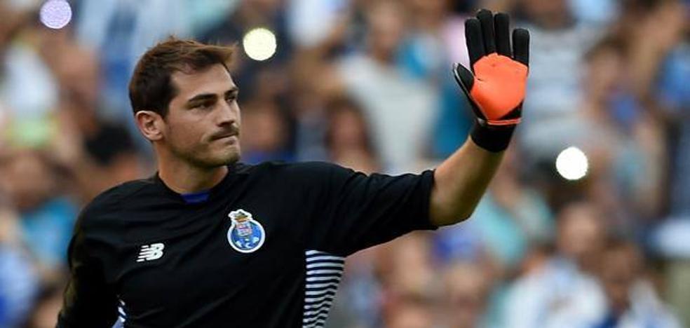 Iker Casillas renueva con el Oporto