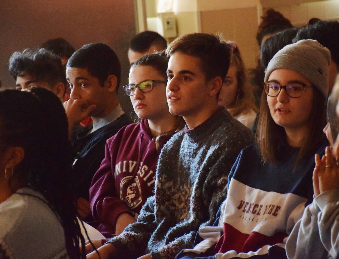 El IES Batalla de Clavijo celebra el Maratón Poético bajo el lema 'La música de la palabra en imágenes'