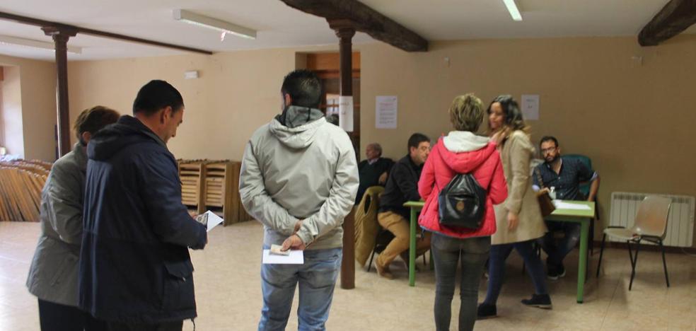 Más de 600 personas ya han participado en la consulta popular por el castillo de Davalillo