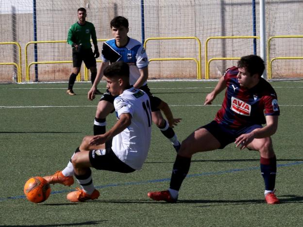 El Valvanera pierde ante el Eibar cuando menos duele